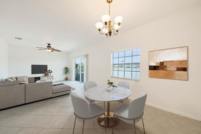 Building Photo - 4102 Emerald Vista