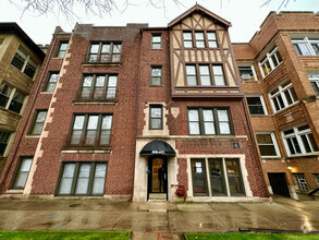 Building Photo - 6540 N Glenwood Ave