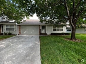 Building Photo - 819 Shire Ct
