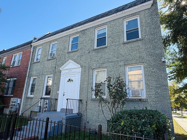Photo - 1901 Rosedale St NE Apartment