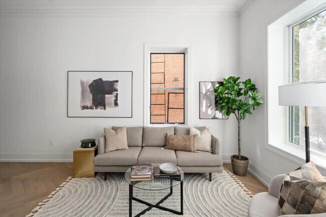 Livingroom - 1709 21st St NW