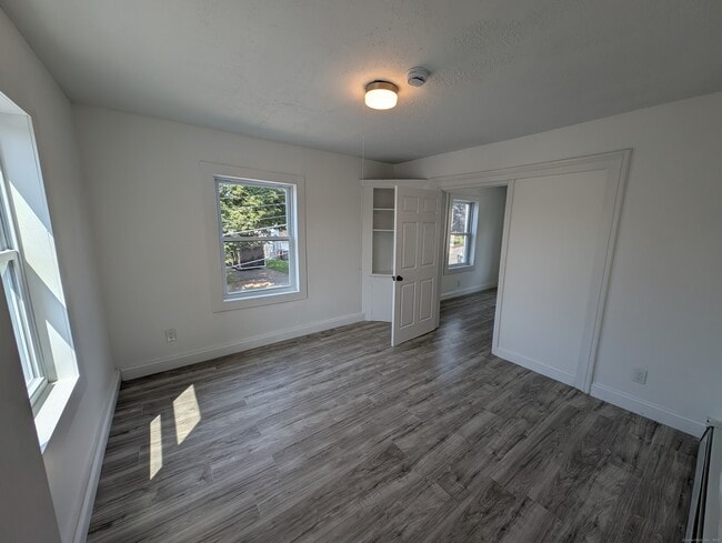 Building Photo - 23 Dunn Ave