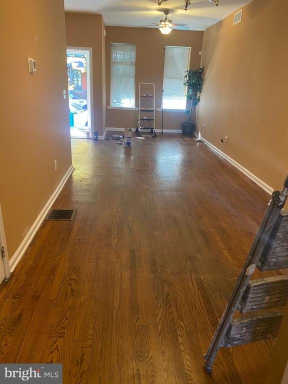 Foto del edificio - 607 Berkley St