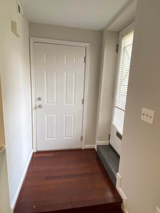 Entrance and door to storage - 2627 Adams Mill Rd NW