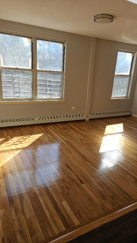 Foto principal - 691 Glenmore Ave
