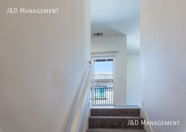 Building Photo - 8123 Cascio Ct