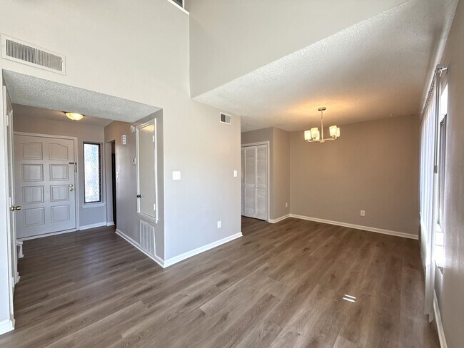 Building Photo - Carmel Chace