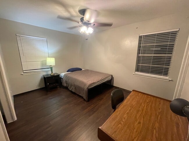 Foto del edificio - 3817 Titan Trl