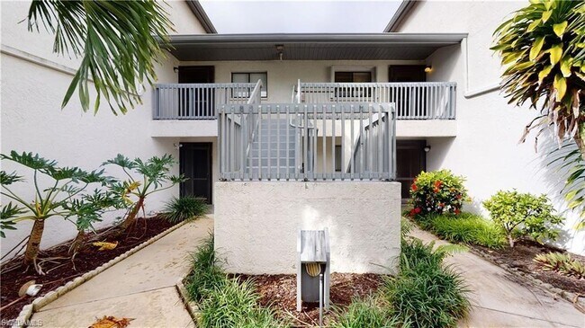 Foto del edificio - 6300 Sugar Bush Ln