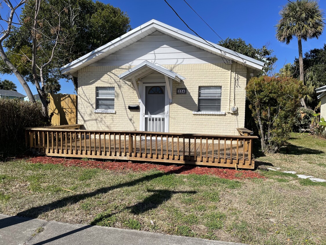 234 Hopkins St, Neptune Beach, FL 32266 House Rental in Neptune Beach