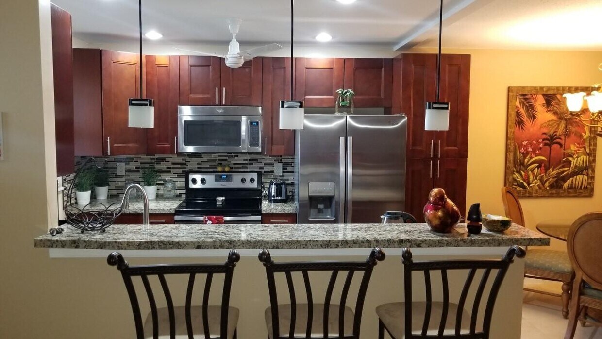 512 High PointDrive D Delray Beach Fl 33445 - 512  High PointDrive D Delray Beach Fl 33445