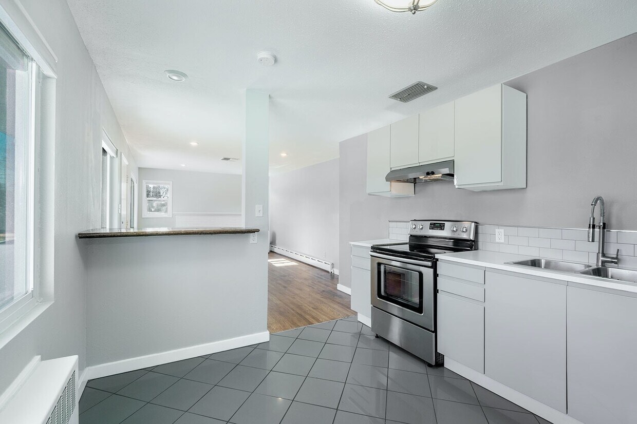 1987 Plumas St Unit 1 Front, Reno, NV 89509 Condo for Rent in Reno