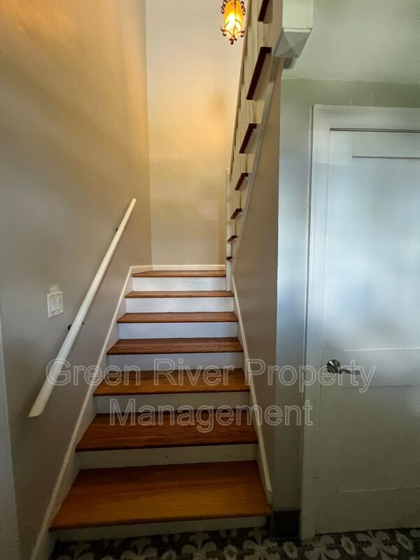 Foto del edificio - 1789 River Rd