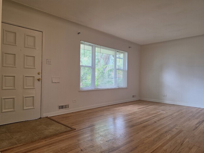 Foto del edificio - 1658 S Winona Ct