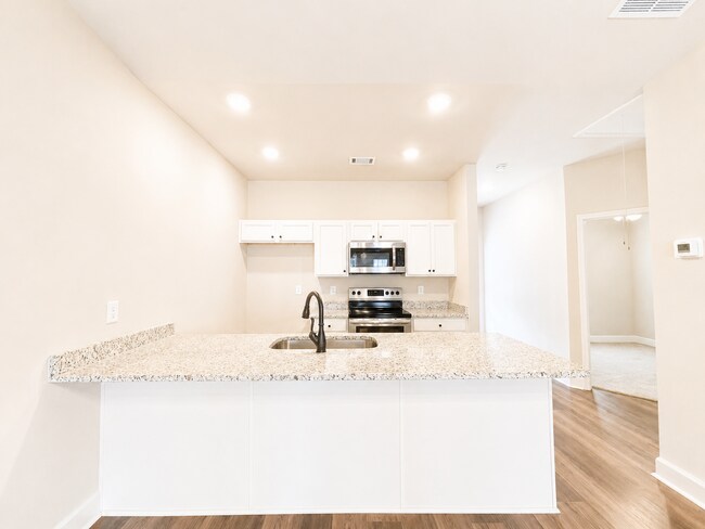 Foto del edificio - Charming 2 Bed / 2 Bath Home in Cornelia