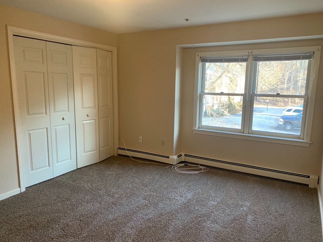 26 Hillside Dr, Dover, NH 03820 Townhome Rentals in Dover NH