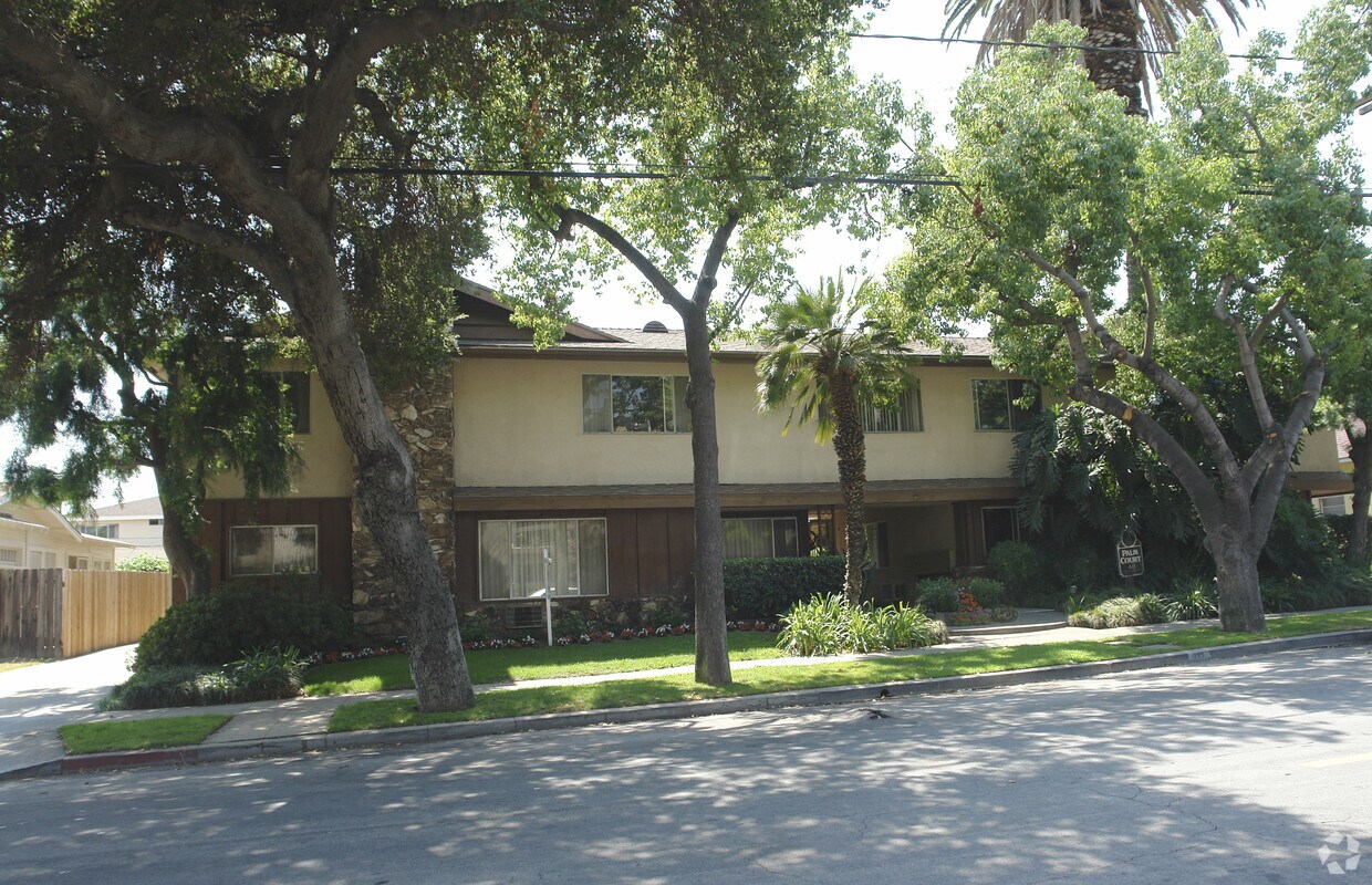 Building Photo - Palm Court Apartments