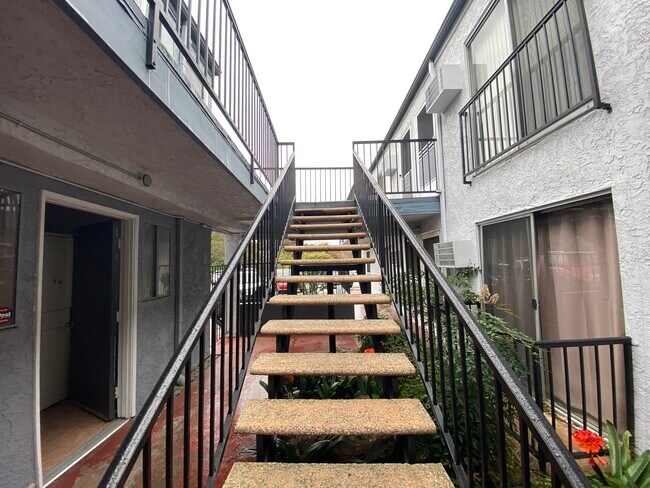 Foto del edificio - 3030 Valle Vista Dr