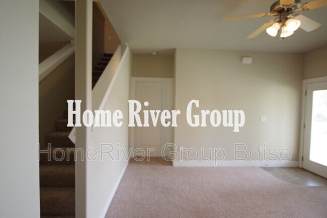 Foto del edificio - 16686 N Profit Cir