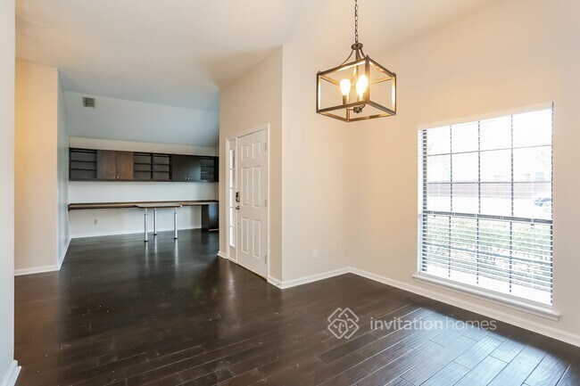 Foto del edificio - 816 Reflection Cove Rd E