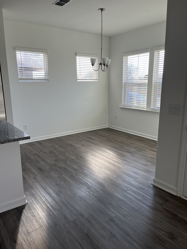 Dining Room - 3632 Pamlico St