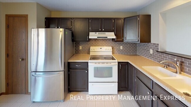 Foto del edificio - 4712 E Blazewood Dr