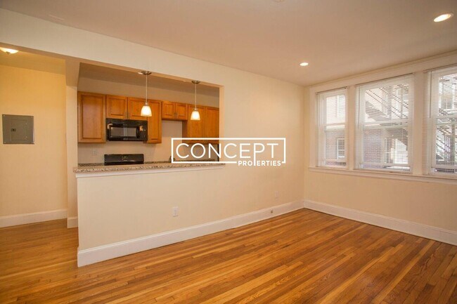 Foto del edificio - 136A Highland Ave. Unit 28B