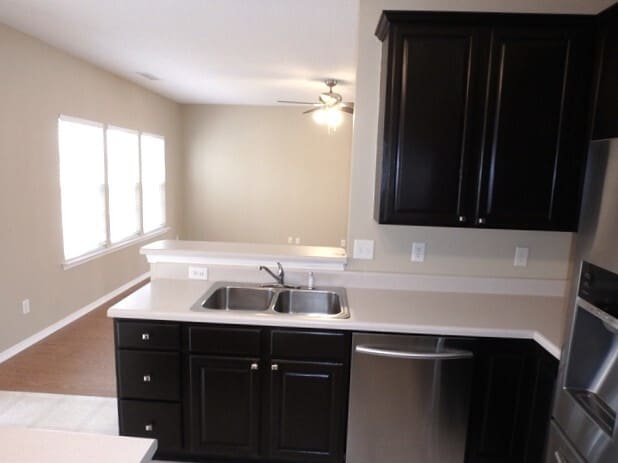 Building Photo - 3049 Buttonwood Ln