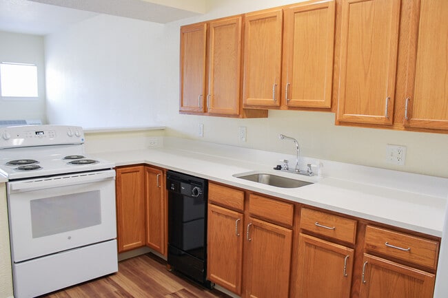 Building Photo - Willow Glen Senior