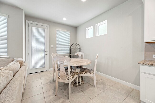 Foto del edificio - 3104 Planters Peak Dr