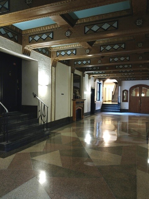 Elegant Lobby - 41-42 42nd St