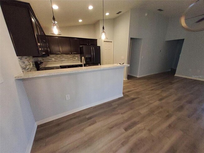 Building Photo - 1531 Woodlark Dr