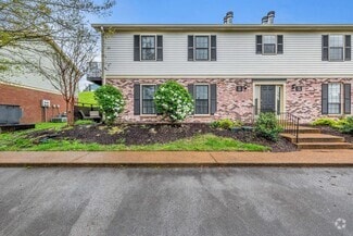 Building Photo - 749 Fox Ridge Dr