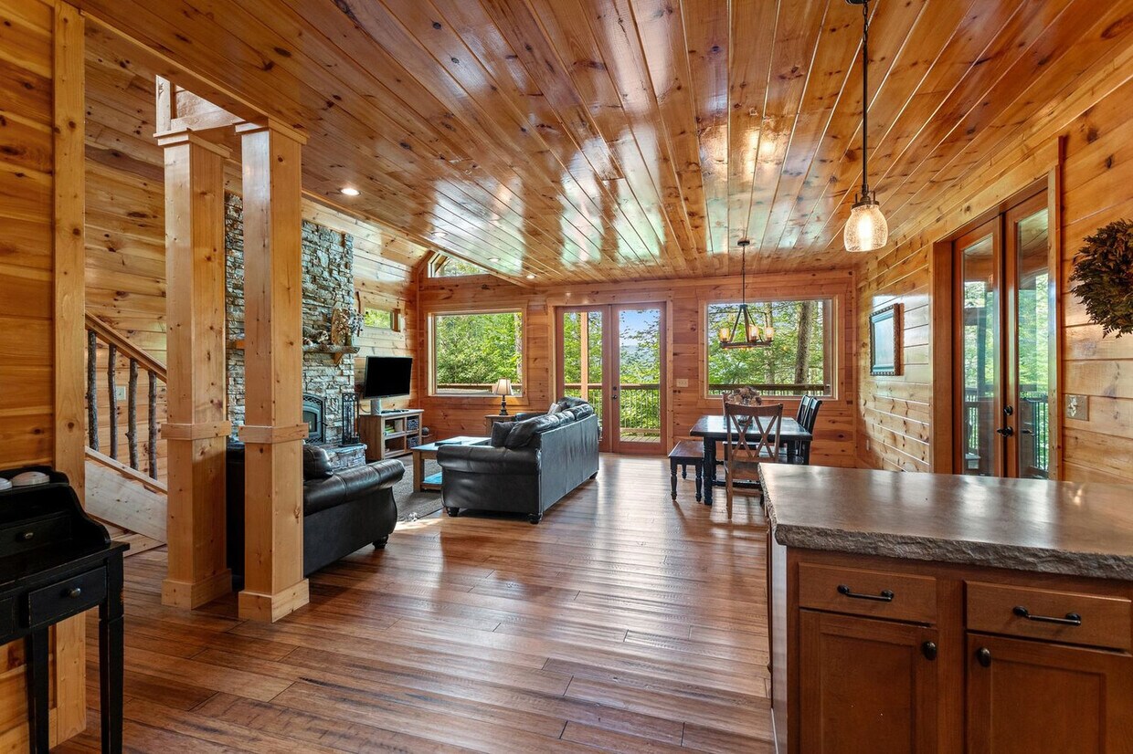 Foto principal - 222 Laurel Cv Dr