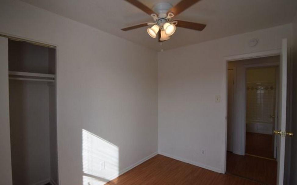 Primary Photo - 610 Morningview Dr