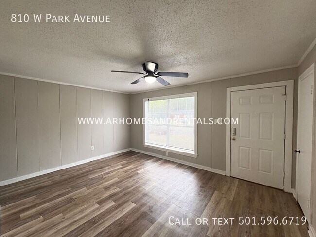 Foto del edificio - 810 W Park Ave
