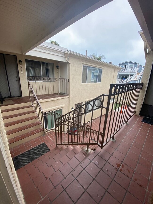 Building Photo - 725 Ensenada Ct