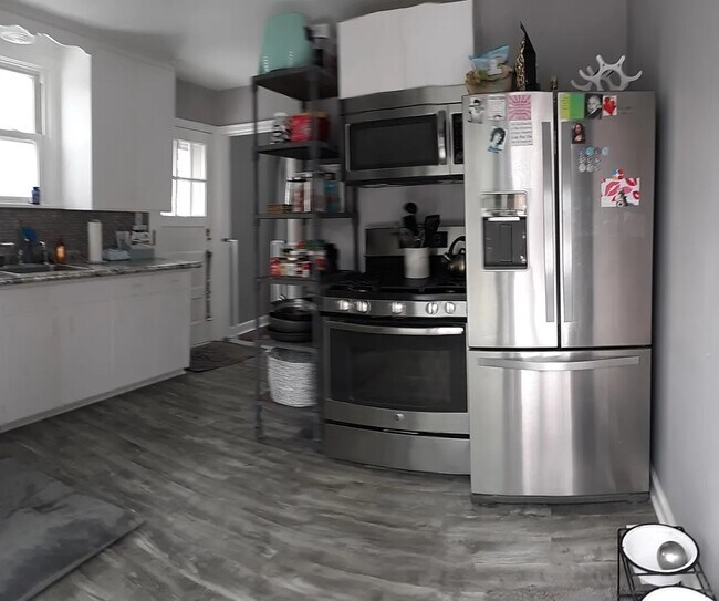 Foto del edificio - 3305 Xenwood Ave S