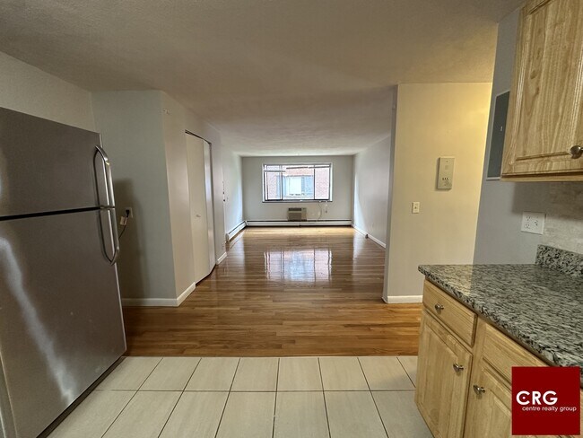 Building Photo - 222-223 Babcock St. Unit U2G