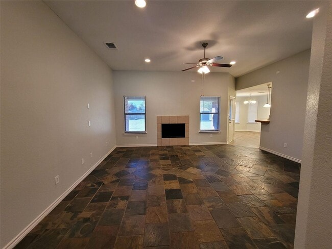 Building Photo - 3 BR/2BA | Single Family Home with large lot | 2-Car Garage | Large fenced backyard