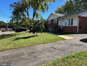 Building Photo - 6711 Beddoo St