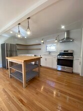 Building Photo - 41 Highland Ave