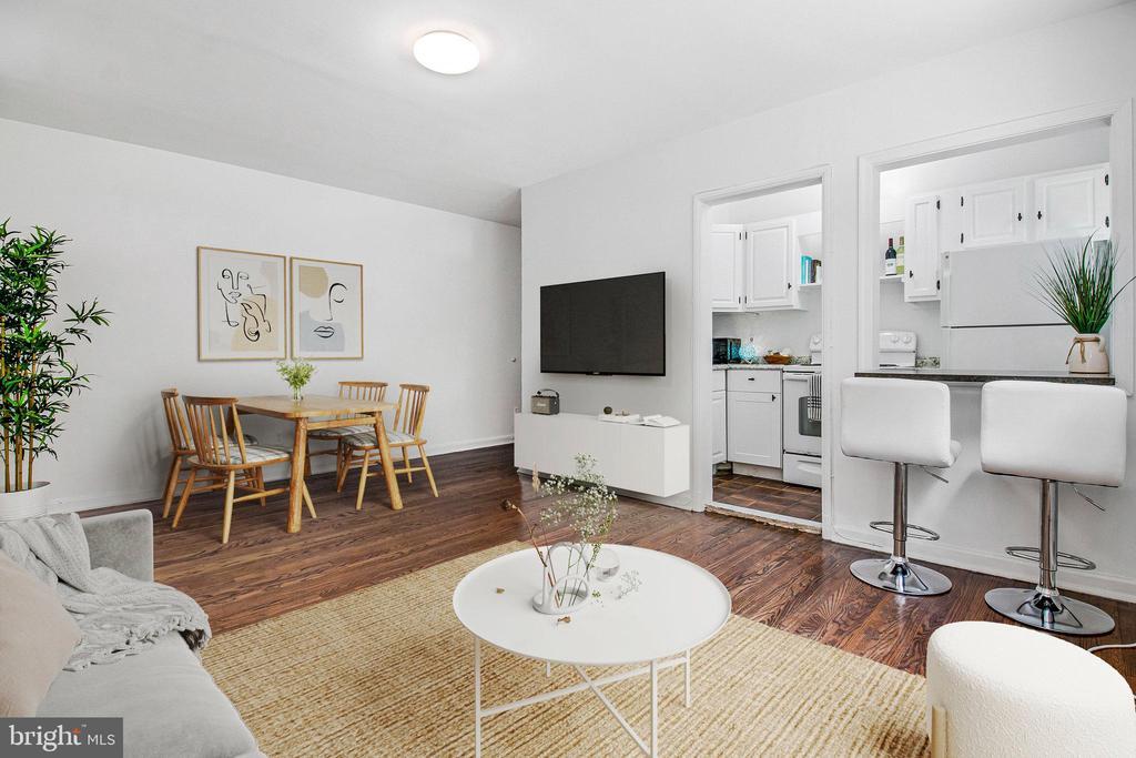 Foto principal - 4029 Benton St NW