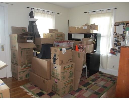 Foto del edificio - 28 Watson Rd