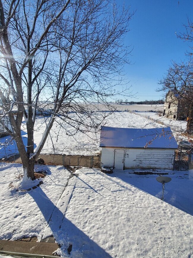 Foto del edificio - Small town living at it's finest. 3 bed 2 ...