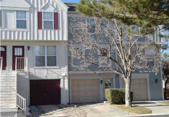 Front - 1811 S Quebec Way