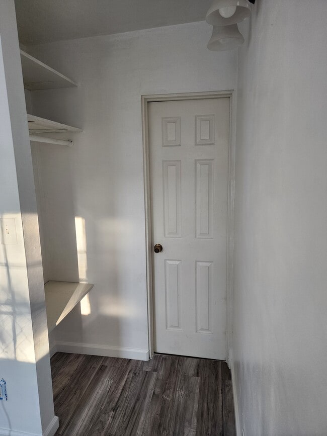 Foto del edificio - 6116 Brooklyn Ave