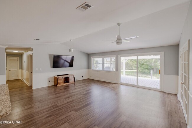Foto del edificio - 407 W Gulf Blvd