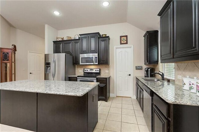 Building Photo - 1208 Ponderosa Drive