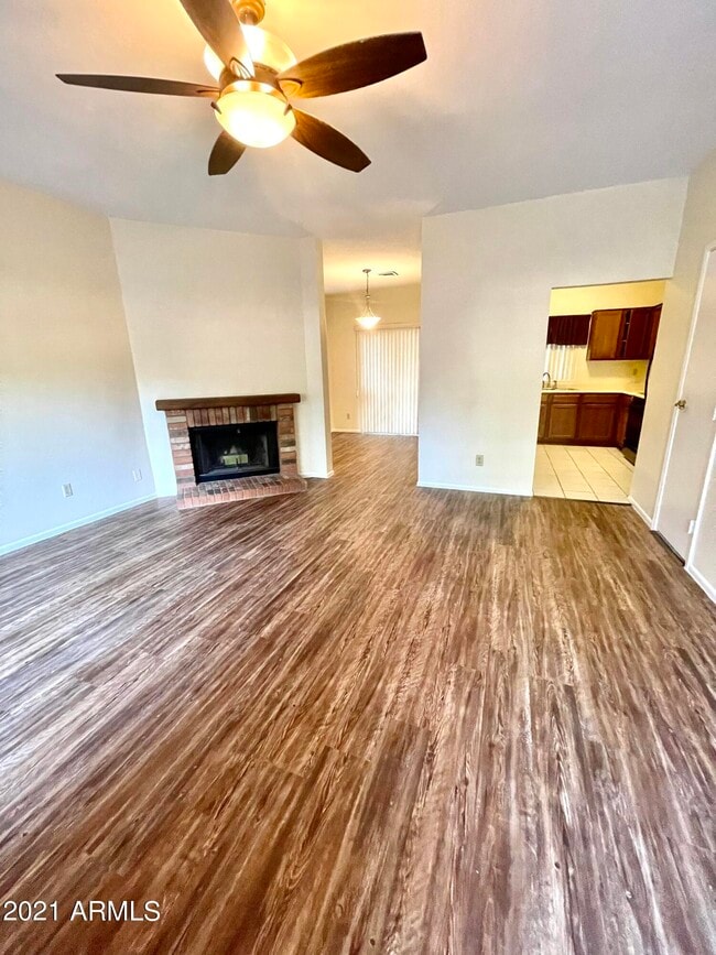 Building Photo - 3416 W Julie Dr